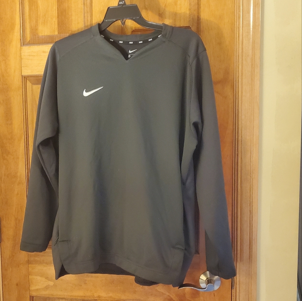 Nike XL Baseball top